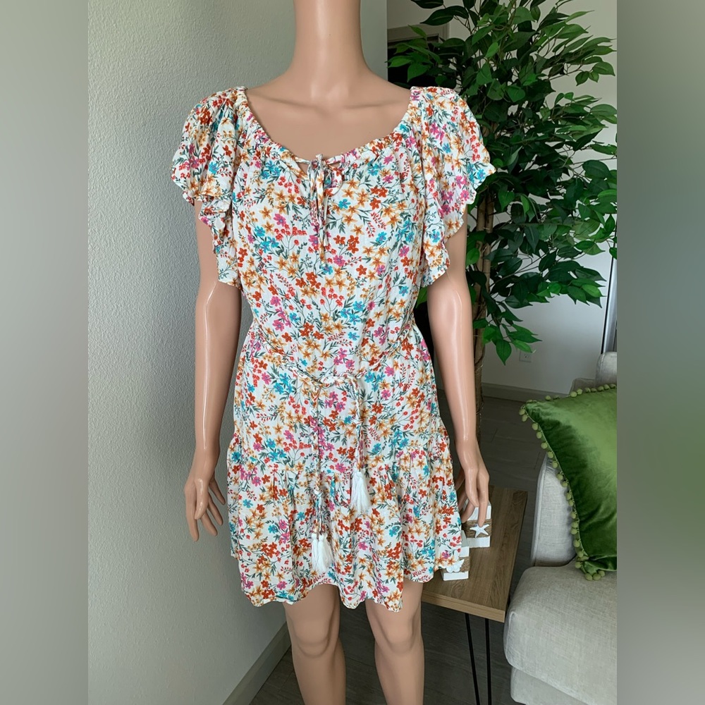 Rose & Rhyme flowing fit Bohemian style floral dress (S)